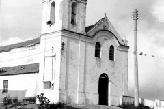 Antiga Igreja Sagrado Coração de Jesus – Essa igrejinha foi demolida pra dar lugar a nova Igreja.